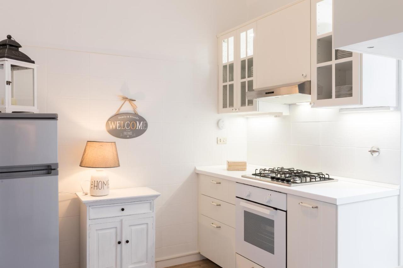 Via Frattina Love Apartment Рим Екстер'єр фото