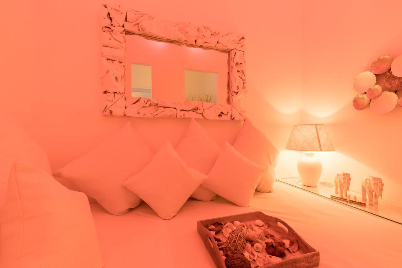 Via Frattina Love Apartment Рим Екстер'єр фото
