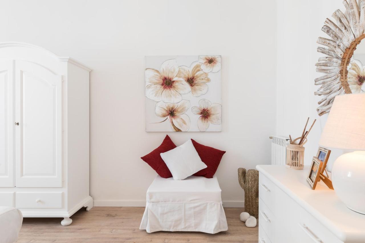 Via Frattina Love Apartment Рим Екстер'єр фото